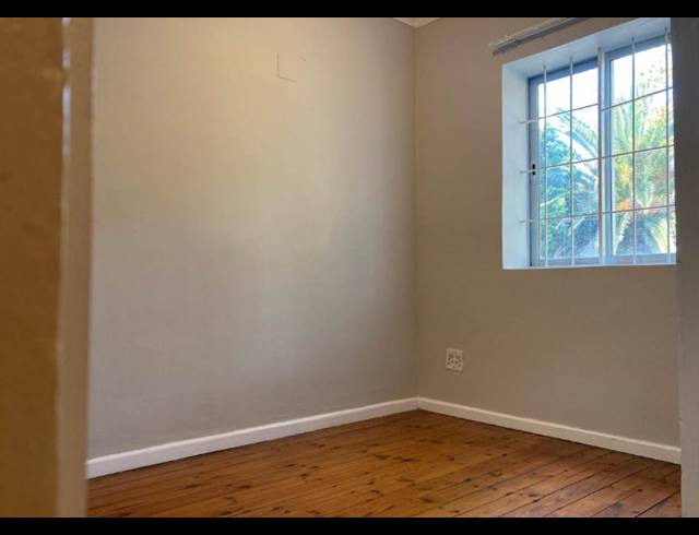 3 bed property to rent in ORANJEZICHT